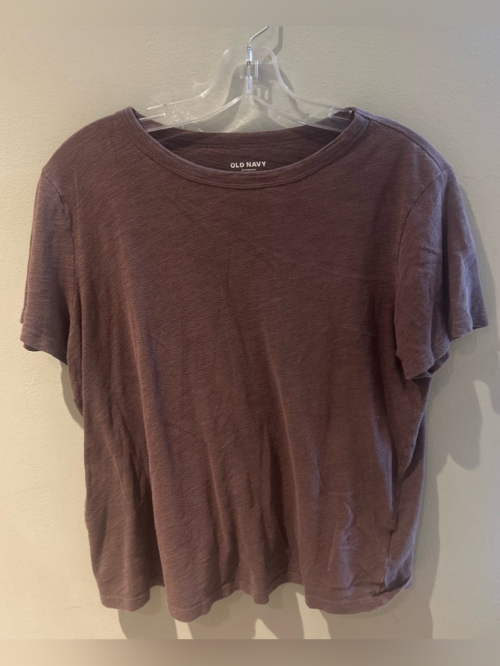 Old Navy Short Sleeve Tee in Dusty Mauve